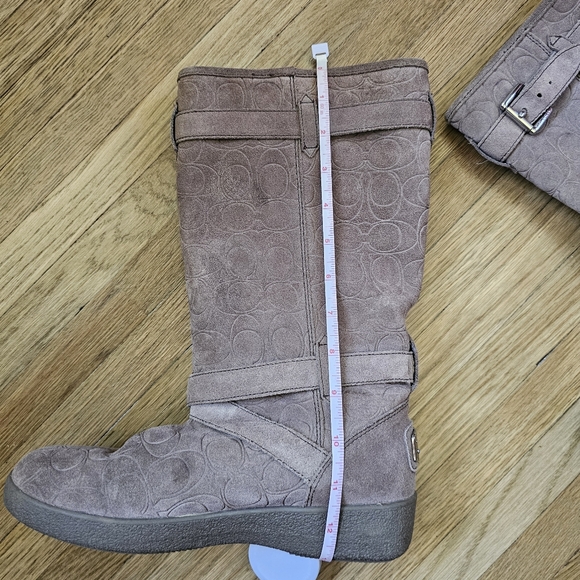 Coach Thelma faux fur winter boots taupe suede logo embossed mid calf size 7 - Picture 14 of 14